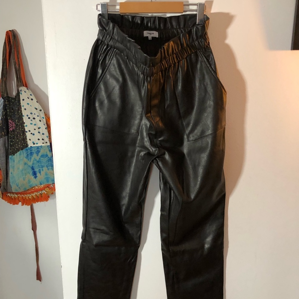Black simili leather SUNCOO